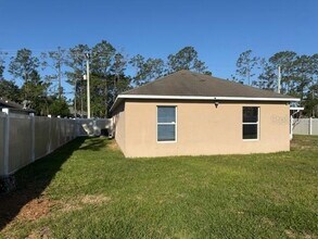 131 Rae Dr in Palm Coast, FL - Foto de edificio - Building Photo