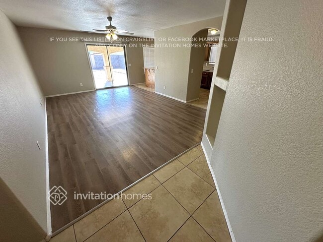 8321 W Avalon Dr, Unit Studio W in Phoenix, AZ - Foto de edificio - Building Photo
