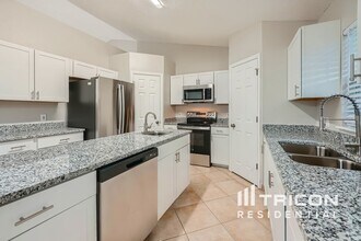 104 Aurora Ln in Kissimmee, FL - Building Photo - Building Photo