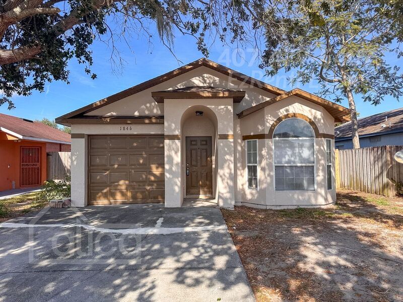 1846 Spruce Ridge Dr in Orlando, FL - Foto de edificio