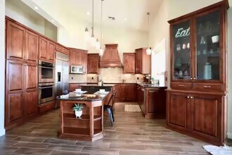 15624 S 15th Pl in Phoenix, AZ - Building Photo - Building Photo