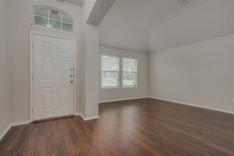 1779 Eagle River Trail in Lancaster, TX - Foto de edificio - Building Photo