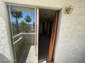 687 Marina Dr in Boulder City, NV - Building Photo - Building Photo