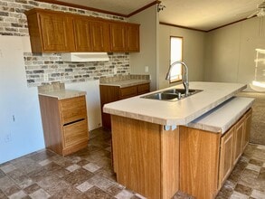 2697 US HWY 224 in Greenwich, OH - Building Photo - Building Photo