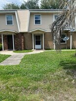 1552 Evergreen St in Charleston, SC - Building Photo