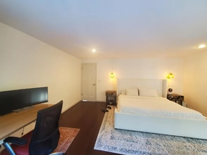 5111 23rd Ave W in Everett, WA - Foto de edificio - Building Photo