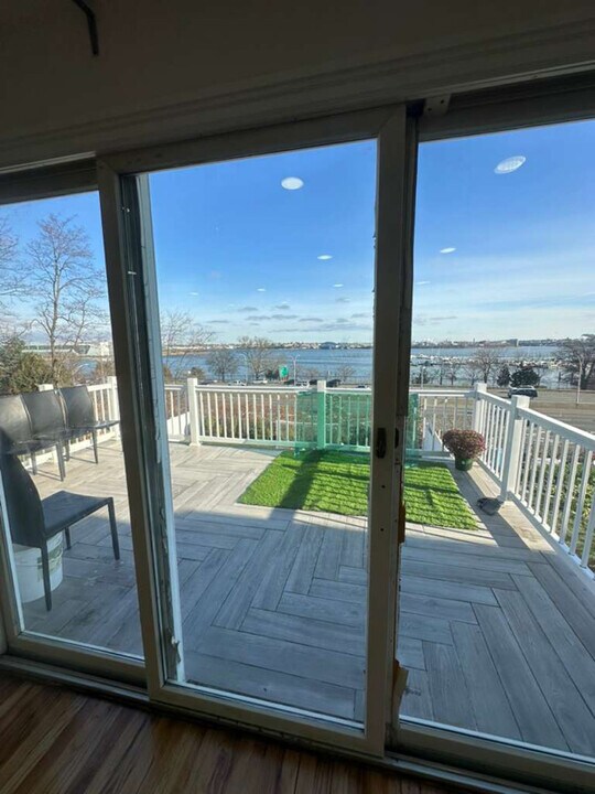 109-19 Ditmars Blvd in Queens, NY - Foto de edificio