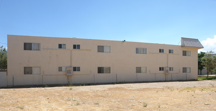 Expressions Senior Living in Palmdale, CA - Building Photo - Building Photo