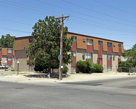 1936 Vinewood Apartments in Pueblo, CO - Building Photo - Building Photo