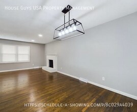 8659 E 109 St in Kansas City, MO - Building Photo - Building Photo