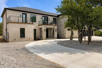 124 Cote D Azur in Chico, TX - Building Photo - Building Photo