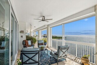 1690 S Bayshore Ln in Miami, FL - Building Photo - Building Photo