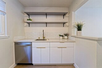 265-271 N 6th St in San Jose, CA - Foto de edificio - Building Photo