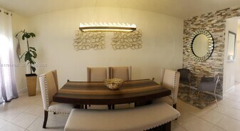 3387 W 106th Terrace in Hialeah, FL - Building Photo