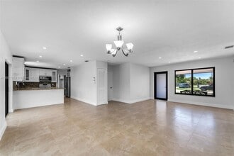 9140 SW 45th Ter in Miami, FL - Building Photo - Building Photo