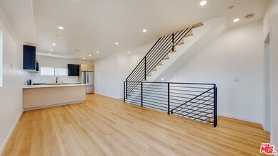 2331 Hauser Blvd in Los Angeles, CA - Building Photo - Building Photo