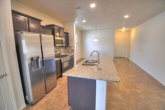 2582 Camino Plata Loop NE in Rio Rancho, NM - Building Photo - Building Photo