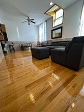 1521 W Walton St, Unit #2 in Chicago, IL - Foto de edificio - Building Photo