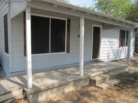 610 Jefferson Ave in Princeton, TX - Building Photo