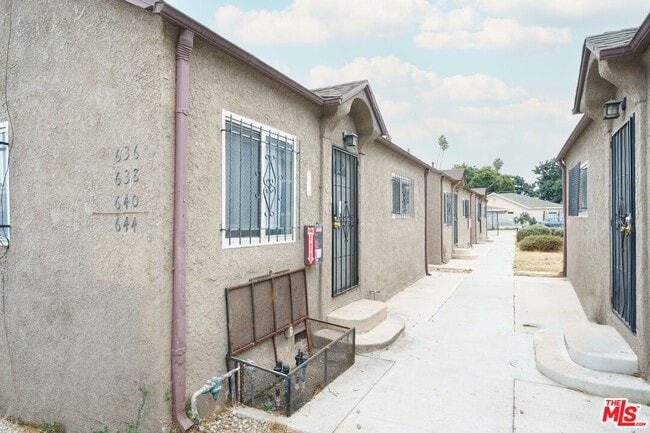 property at 640 W 81st St