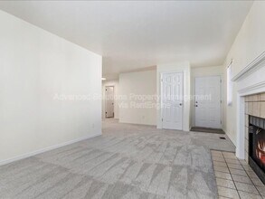 9132 S Scirlein Dr in Sandy, UT - Building Photo - Building Photo