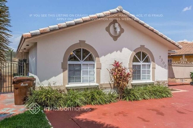 7300 W 34th Ct in Hialeah, FL - Foto de edificio - Building Photo