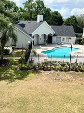 2550 N Alafaya Trl, Unit 2100 in Orlando, FL - Building Photo - Building Photo