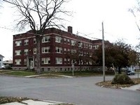 Hillcrest Apartments in Waterloo, IA - Foto de edificio - Building Photo