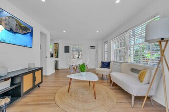 1315 NE 5th Terrace in Fort Lauderdale, FL - Building Photo - Building Photo