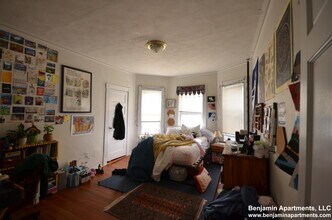 42 Brainerd Rd in Boston, MA - Foto de edificio - Building Photo