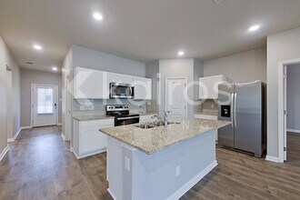 108 Yardley Ct in Lafayette, LA - Foto de edificio - Building Photo