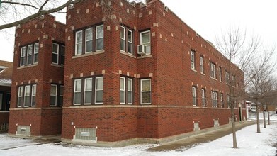 8157 S Throop St in Chicago, IL - Foto de edificio - Building Photo