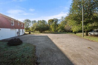 4012 Oxbow Dr in Nashville, TN - Building Photo - Building Photo