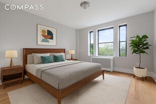 690 Riverside Dr, Unit 5D in New York, NY - Building Photo