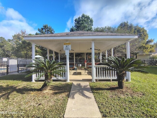 5080 Gautier Vancleave Rd, Unit E7 in Gautier, MS - Building Photo - Building Photo