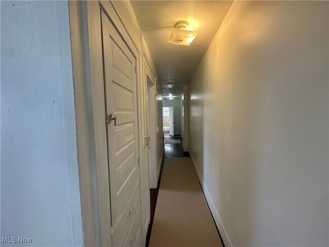 740 Fern St-Unit -4 in Akron, OH - Building Photo - Building Photo
