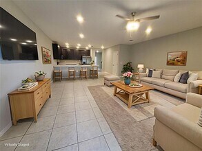 4863 Coral Castle Dr. in Kissimmee, FL - Foto de edificio - Building Photo