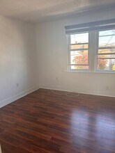 9020 New York Ave, Unit 1 in North Bergen, NJ - Foto de edificio - Building Photo