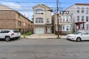 110 16th Ave in Paterson, NJ - Building Photo