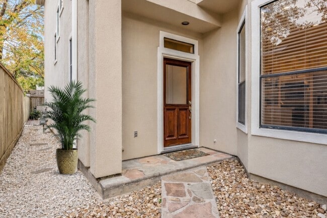 5422 Gibson St in Houston, TX - Building Photo - Building Photo