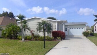 26239 Bonita Fairways Cir in Bonita Springs, FL - Building Photo