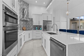 2417 Cape Coral Pkwy W in Cape Coral, FL - Building Photo - Building Photo