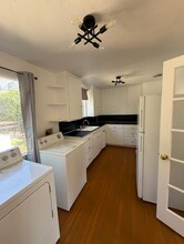 1452 S Wooster St-Unit -1452 in Los Angeles, CA - Building Photo - Building Photo