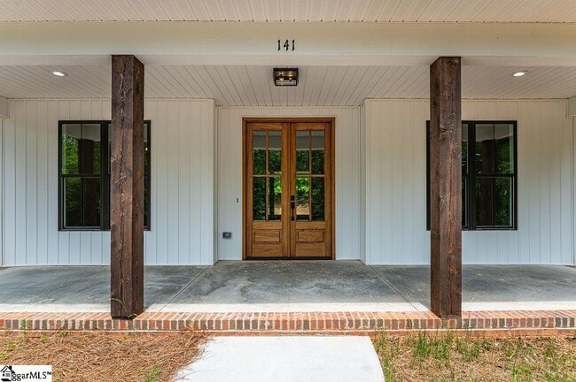141 Knox Ldng Dr in Seneca, SC - Foto de edificio - Building Photo