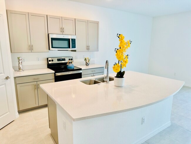property at 15075 Ginetti St