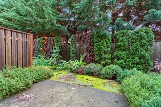 683 NE 52nd Ave in Portland, OR - Building Photo - Building Photo