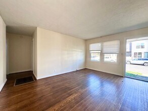 234 N Skidmore St in Portland, OR - Building Photo - Building Photo