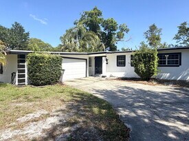 1947 Summerfield Rd in Winter Park, FL - Building Photo