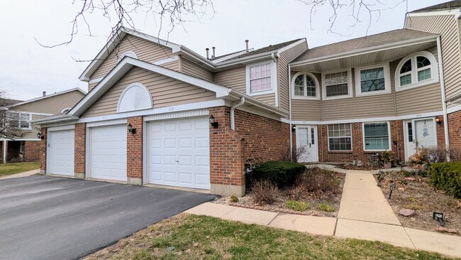 property at 310 W Happfield Dr