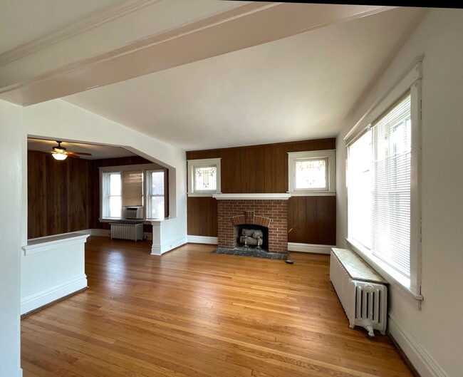 property at 4446 Floriss Pl